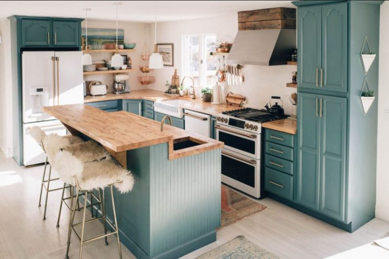 Faça você mesmo: 9 ideias para você repaginar os armários de cozinha